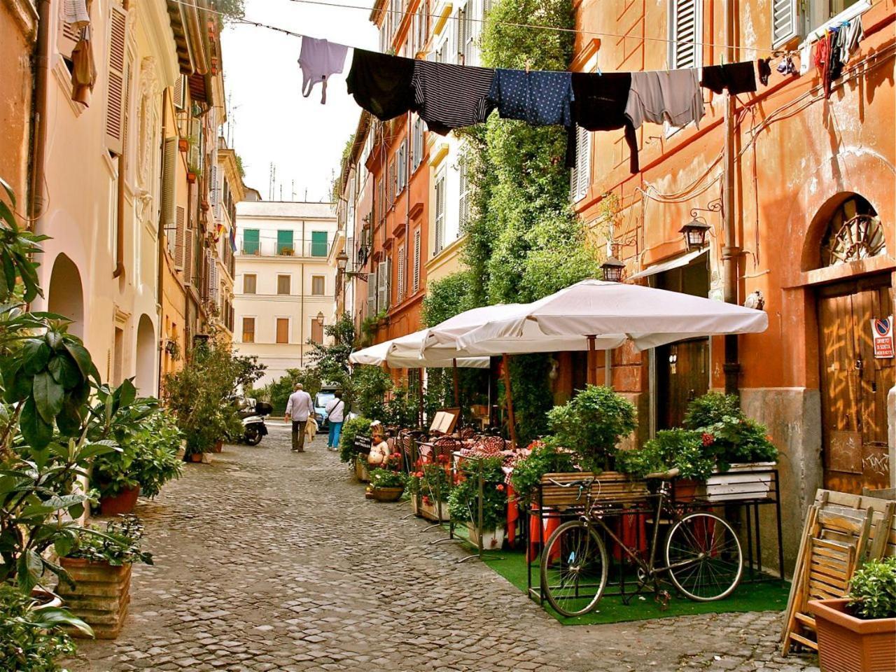 Guest House O Affittacamere La Civetta Di Trastevere B Řím Exteriér fotografie