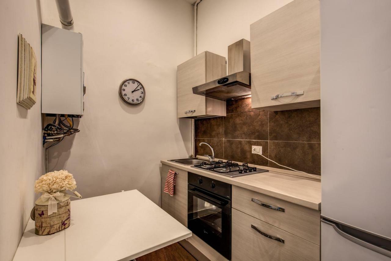 Guest House O Affittacamere La Civetta Di Trastevere B Řím Exteriér fotografie