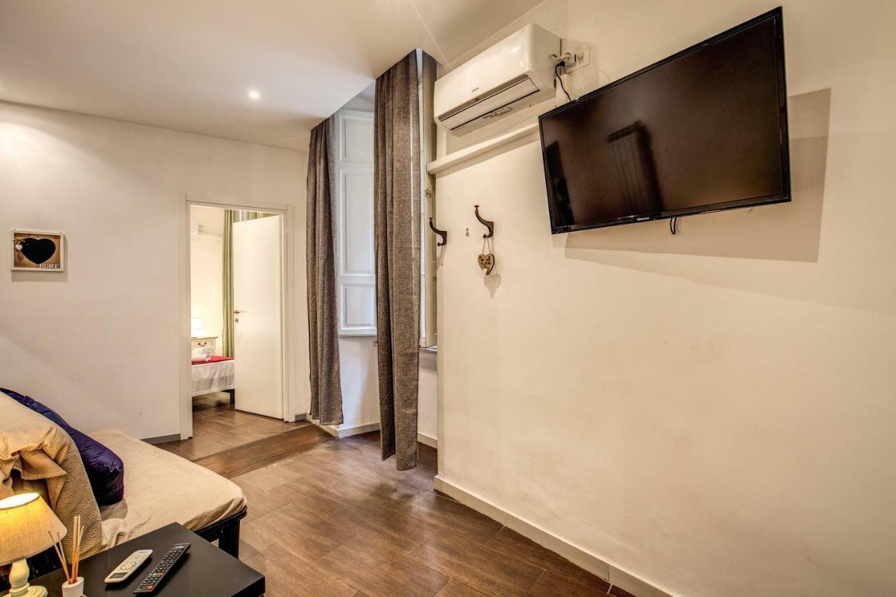 Guest House O Affittacamere La Civetta Di Trastevere B Řím Exteriér fotografie